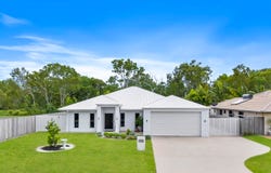 14 Red Emperor Way, Lammermoor, Qld 4703