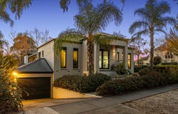 4 Elwood Drive, Strathdale, Vic 3550