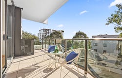 527/25 Spurway Drive, Norwest, NSW 2153