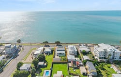 555 Esplanade, Urangan, Qld 4655