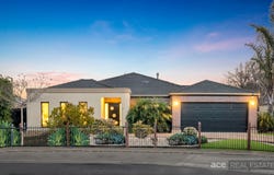 6 Spiteri Place, Truganina, Vic 3029