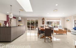 1 Barton Drive, Orange, NSW 2800