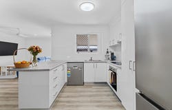 52 Girraween Way, Eli Waters, Qld 4655
