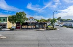 325 Oxley Avenue, Margate, Qld 4019
