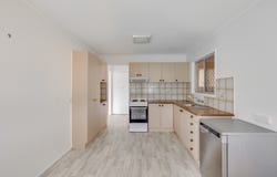30 Gordon Avenue, Newtown, Qld 4350