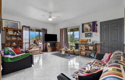 10 Salt Springs Road, Blenheim, Qld 4341
