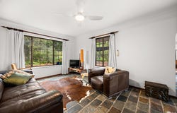 1 Garland Road, Roleystone, WA 6111
