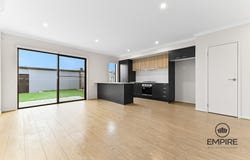7 Zagros Street, Clyde North, Vic 3978