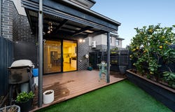 5/15 Conifer Avenue, Brooklyn, Vic 3012