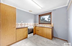 1/2 Hunter Street, Moe, Vic 3825