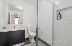 5 Cinnabar Way, Cobblebank, Vic 3338