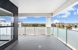 244/12 Limburg Way, Greenway, ACT 2900