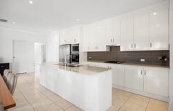 11 Lassie Avenue, Windsor Gardens, SA 5087
