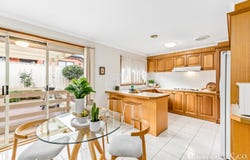 6 Allwyn Crescent, Mill Park, Vic 3082