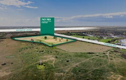 685-745 & 747-783 Thompsons Road, Lyndhurst, Vic 3975