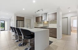 42 Whirrakee Parade, Huntly, Vic 3551