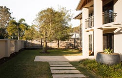 18 Westlake Drive, Mount Ommaney, Qld 4074