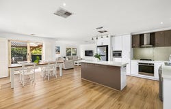 2 Mia Place, Meadow Heights, Vic 3048