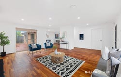 10 Warren Close, Mill Park, Vic 3082