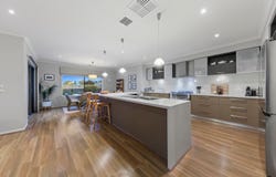 19 Palomino Avenue, Clyde North, Vic 3978