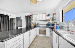 6 Guy Street, Emerald, Qld 4720