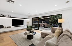 44 Haldane Road, Niddrie, Vic 3042