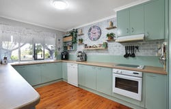 37 Helen Crescent, Wurdong Heights, Qld 4680