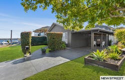 1 Phillip Road, Nords Wharf, NSW 2281