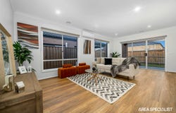 7 Ellypark Crescent, Clyde North, Vic 3978
