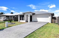 66 Frederick Circuit, Eli Waters, Qld 4655