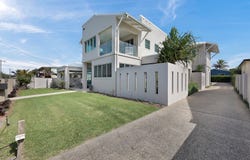 32 Pacific Esplanade, Slade Point, Qld 4740
