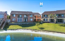 7/10 Aquila Court, Mermaid Waters, Qld 4218