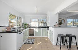 55 Western Street, Wandal, Qld 4700