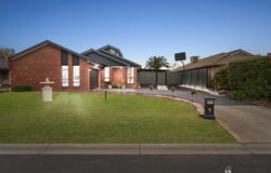 15 Hoddle Court, Melton West, Vic 3337