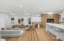 137 Burn Street, Camp Hill, Qld 4152