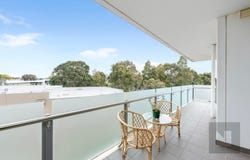 30/17 Eucalyptus Drive, Maidstone, Vic 3012