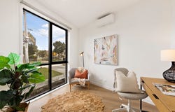 2/70 Hargreaves Crescent, Braybrook, Vic 3019