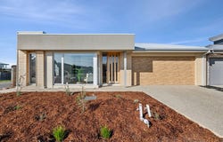 1 Wellington Crs, Torquay, Vic 3228