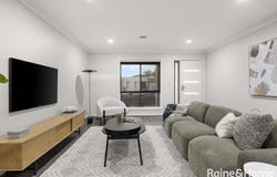 1/2 Balmoral Close, Hillside, Vic 3037