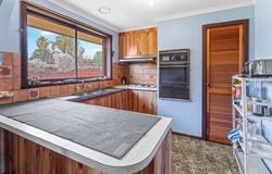 20 Balnarring Drive, Kings Park, Vic 3021