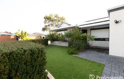 1 Halpin Circle, Ellenbrook, WA 6069