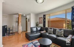 10/9-11 Mallard Way, Cannington, WA 6107