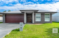 92 Lazzarini Drive, Harrington, NSW 2427