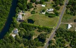 122 Pacific Haven Circuit, Pacific Haven, Qld 4659