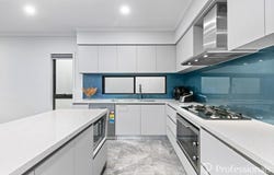 4 DIXON STREET, Deanside, Vic 3336