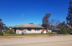 18 Padbury Street, Moora, WA 6510
