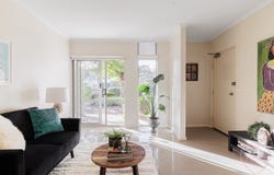 8/10 Coolac Place, Braddon, ACT 2612