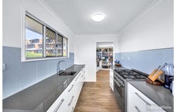 2 Kerr Street, Meikleville Hill, Qld 4703