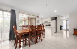 11 Stevens Close, Roxburgh Park, Vic 3064