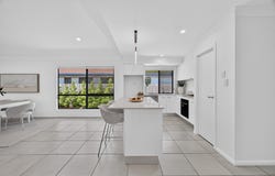 19 Waterfront Parade, Idalia, Qld 4811
